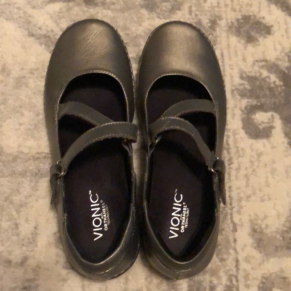 Brand new Silver Vionic Mary Janes